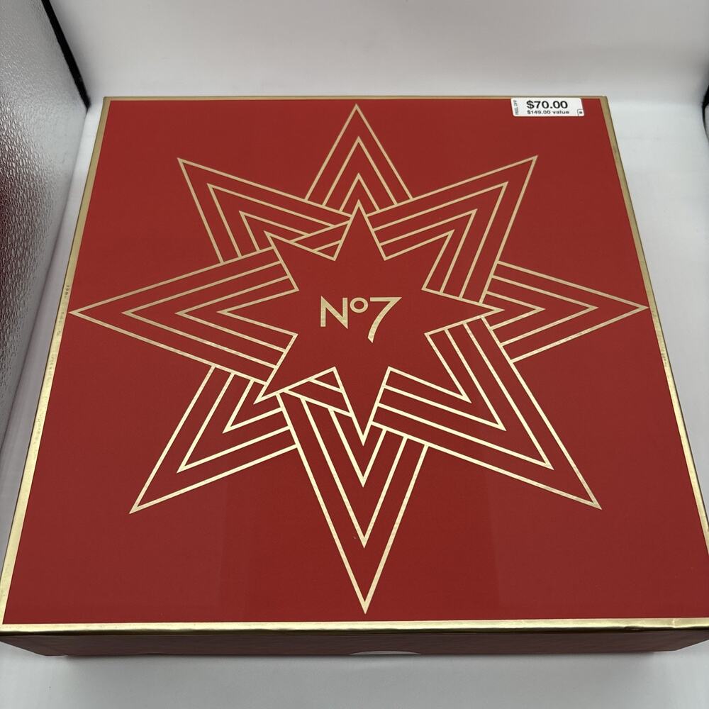 New No 7 The Ultimate Skincare Collection Gift Box Restore & Renew NIB